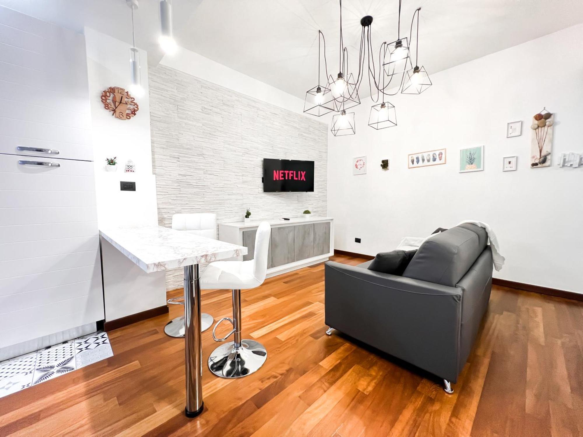 Apartamento Unique House - 3 Bedrooms & 2 Bathrooms With 4 Beds - 100 Meters To The Metro A *